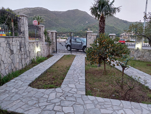 House in Kamenari, only 30m from the sea